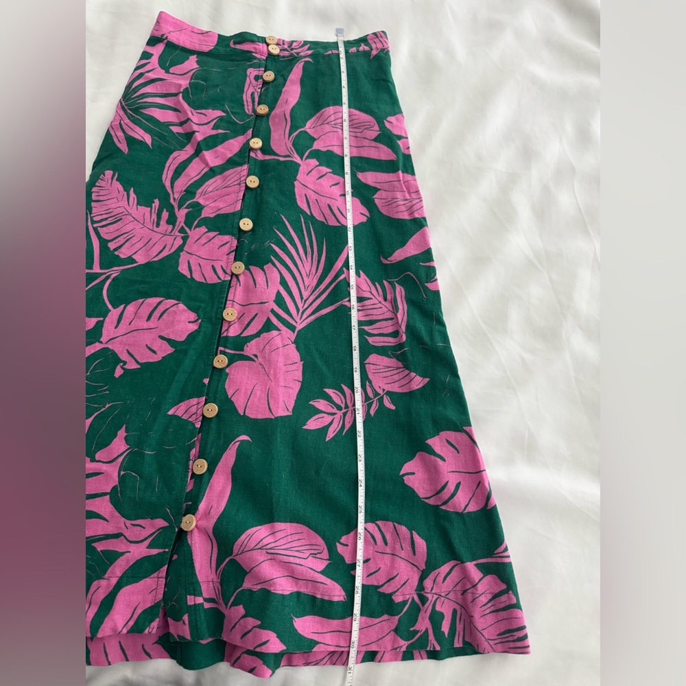 Maison d’Amelie linen blend green and pink midi skirt and cropped top set - Picture 7 of 10